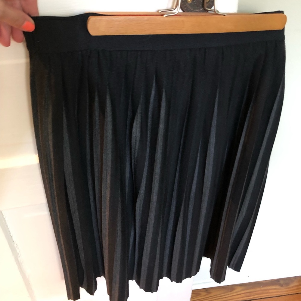 Bailey 44 pleat skirt